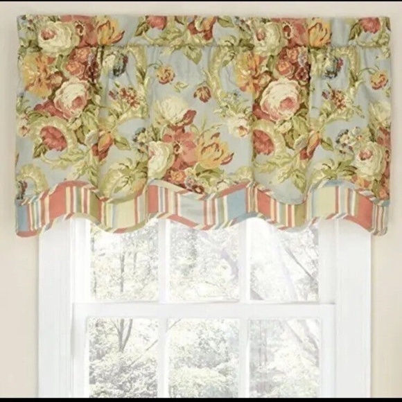 Waverly Spring Bling Vapor Scallop Window Valance Floral Shabby Chic - Picture 1 of 9
